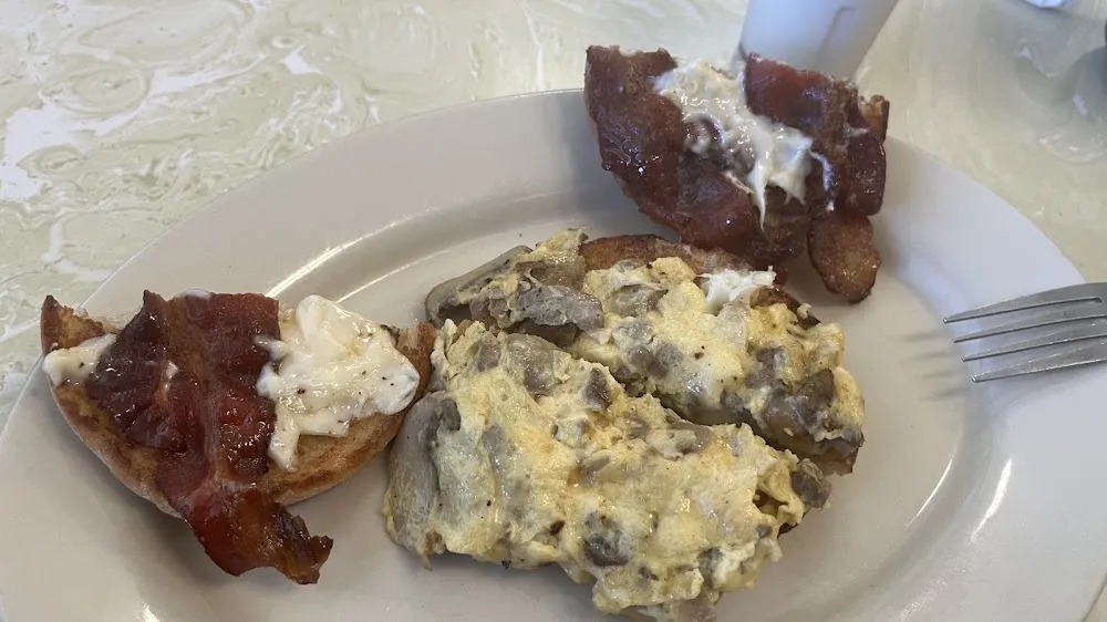 British Sandwich with Mushrooms